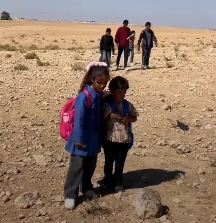 Child's cry highlights Giza student trek