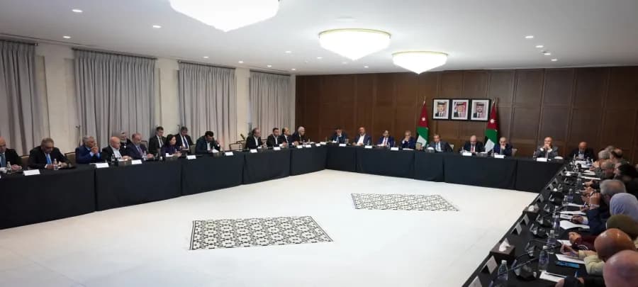 حسان يجتمع بقيادات المبادرة لمناقشة التحديث والتشريعات