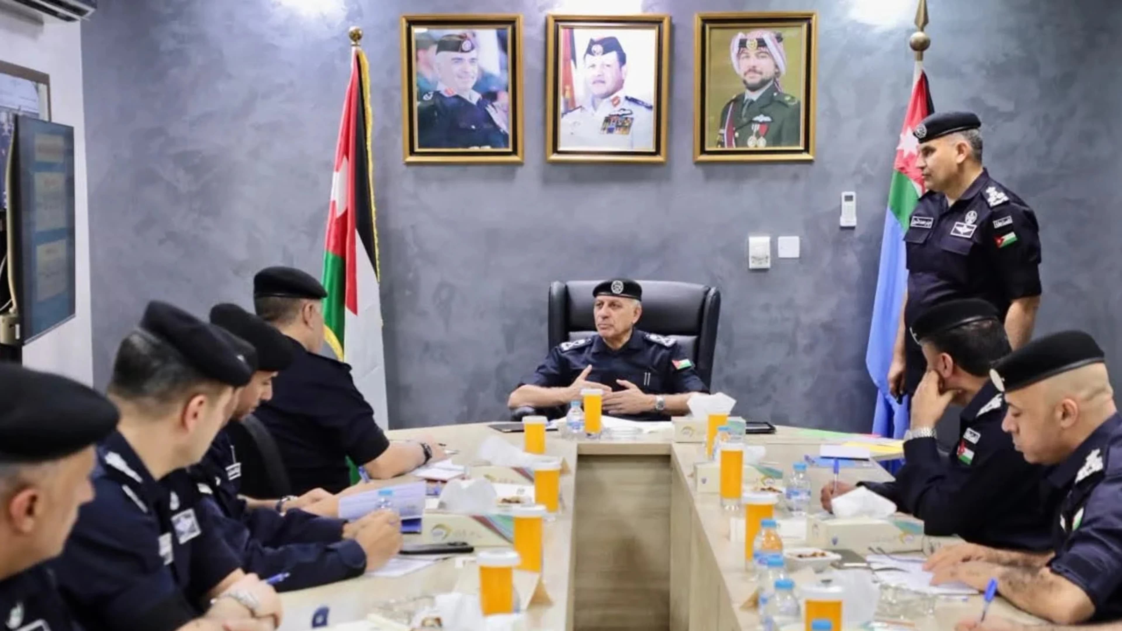 Security Director Meets Southern Leaders