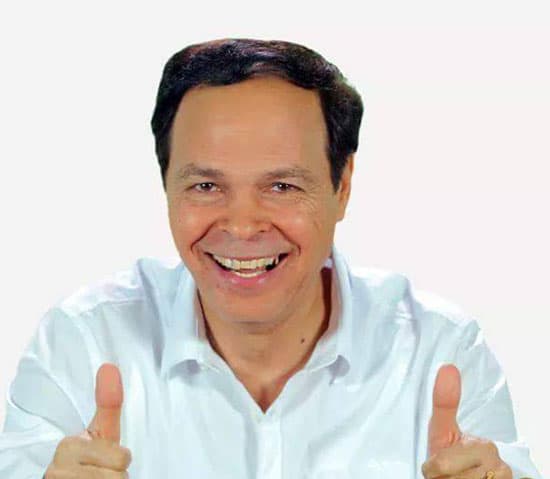 محمود عامر ينتقد التأمين الصحي