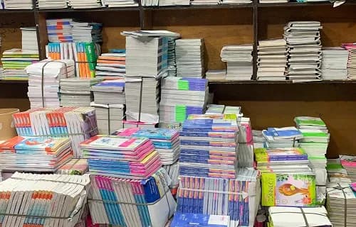 مكتبة بالجيزة تضبط أكثر من ألف كتاب مقلد