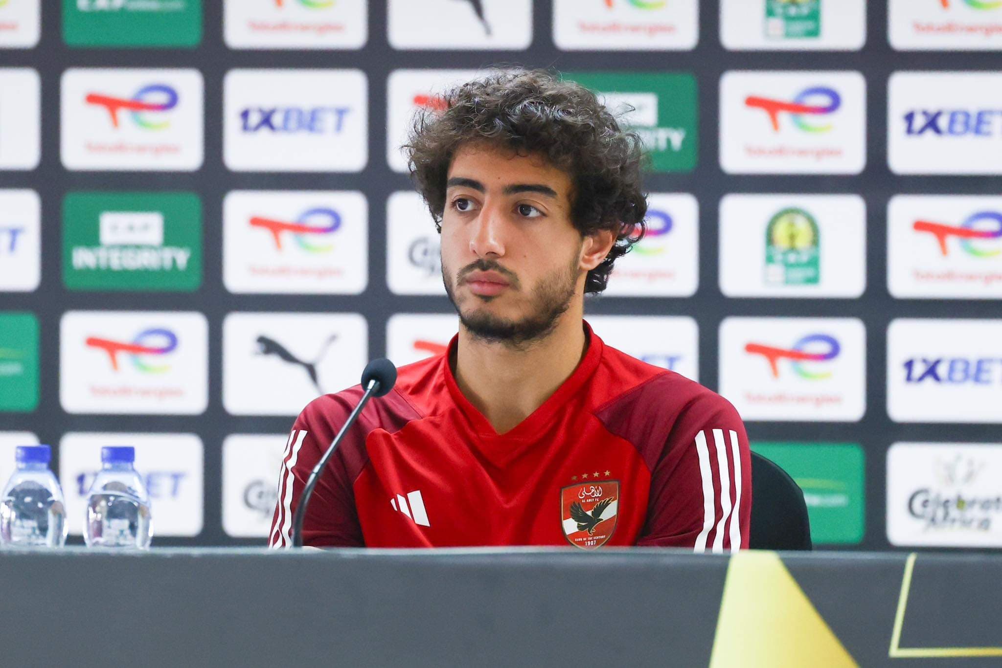 محمد هاني يطالب 35 مليون والأهلي يستمر في المفاوضات