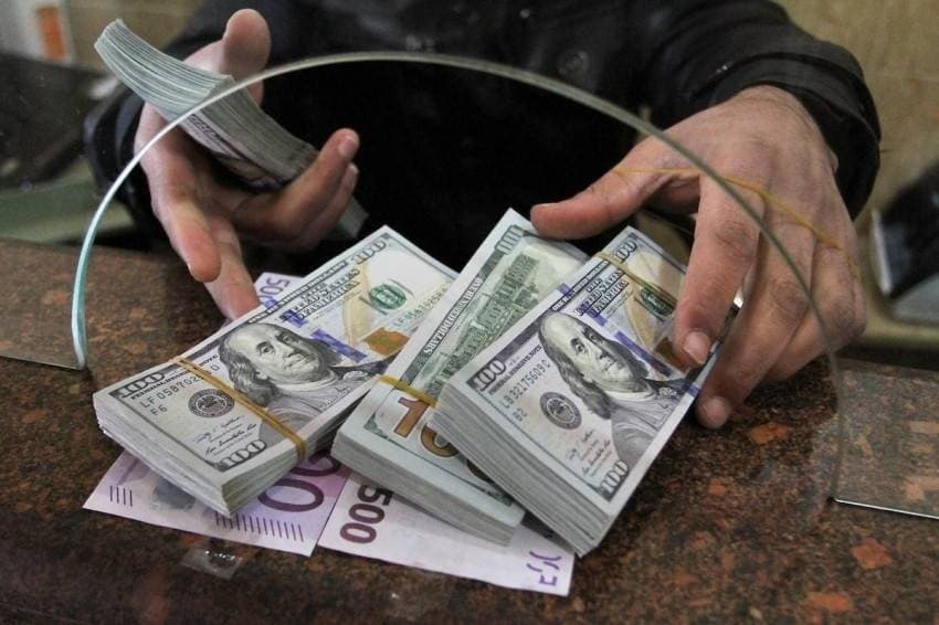الدولار يرتفع 14 قرشاً في نهاية الأسبوع
