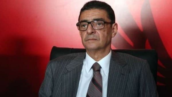الأهلي يدعم محمود طاهر بعد مرضه