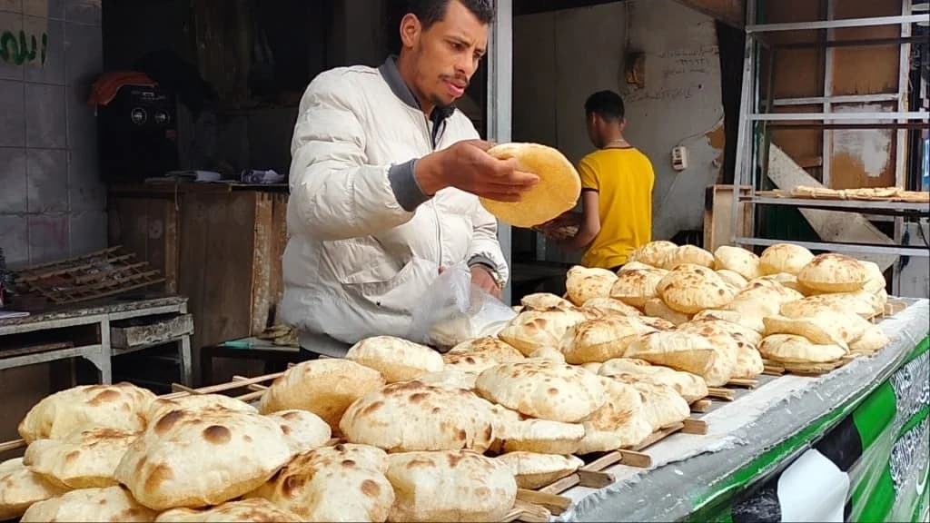 Lawmakers Urge Tourists Bread Market Control
