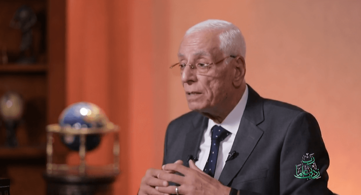 حسام موافي يوضح صلة الجهاز الهضمي بالحالة النفسية