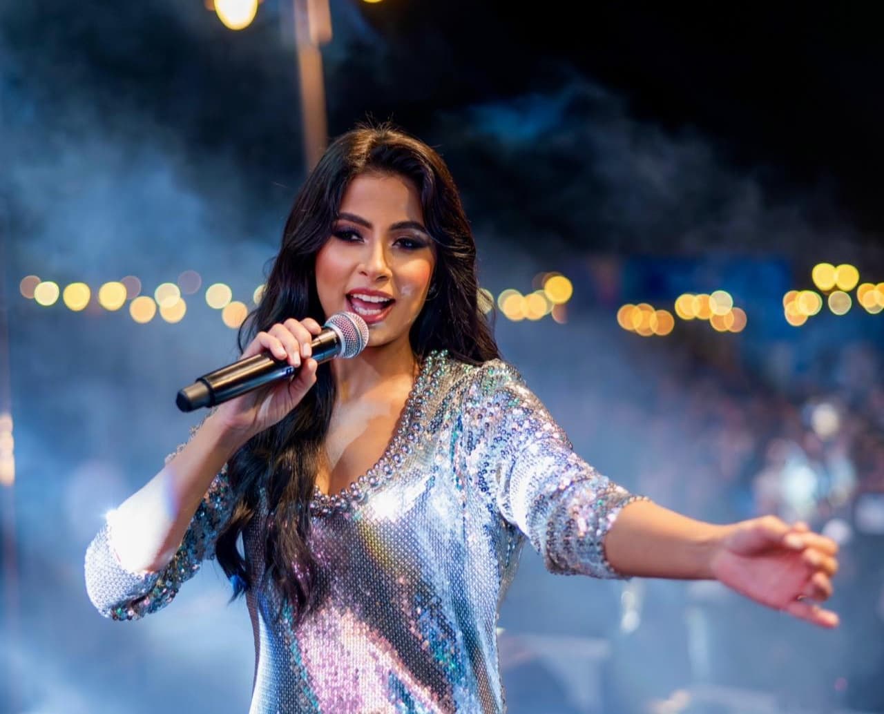 Rubi releases the song "Mesh Maghroura" from her mini-album "El Hob Eh"