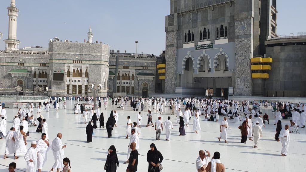 السعودية تتيح تأشيرة عمرة لمدة عام