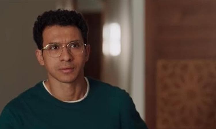 عصام عمر يصور فيلم بحر عن شاب عاطل