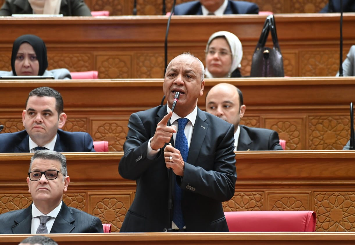 Mustafa Bakry drafts faculty salary reform