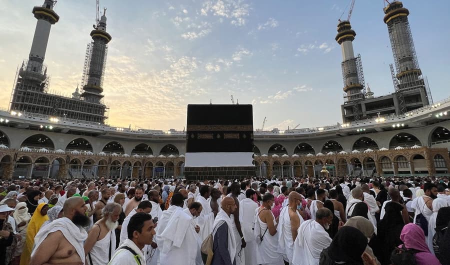 Mandatory sustenance raises Umrah package prices