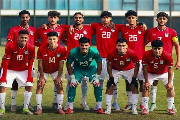 مصر يواصل تدريبات التصفيات الشاب