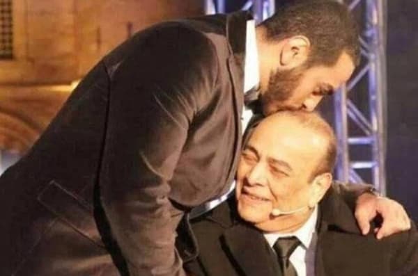 دفن والد تامر حسني بعد صلاة العصر