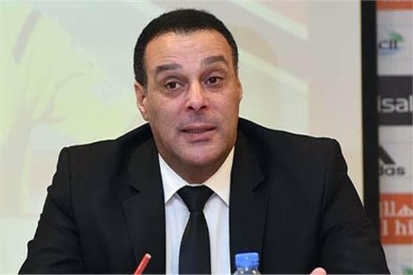 عصام عبد الفتاح يدعو لاختيار حكام دقيق والانضباط أساس النجاح