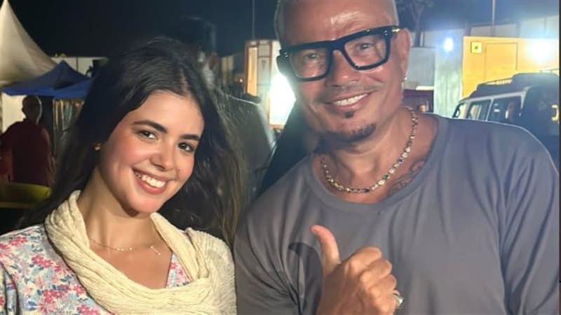 موديل كليب لولا البنات مع عمرو دياب