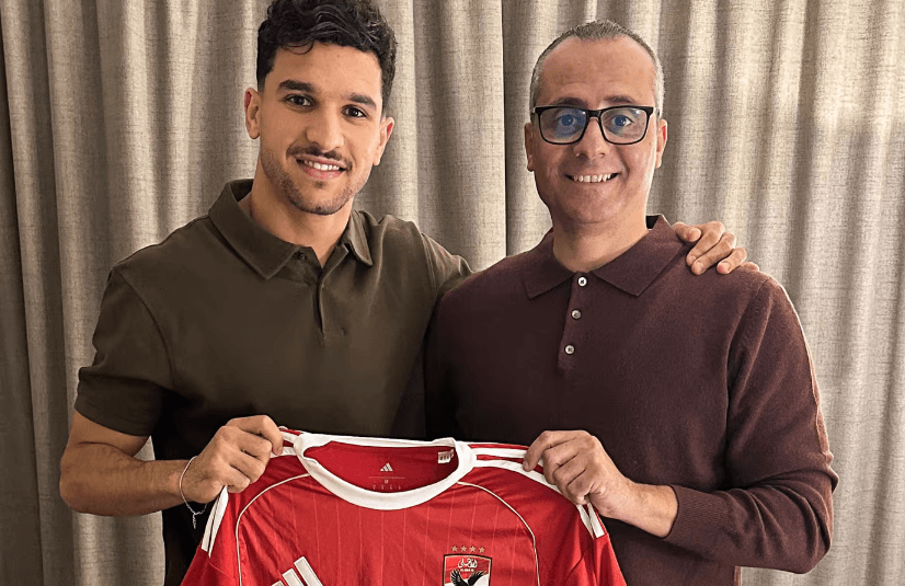 الأهلي يضم منصف لثلاث مواسم