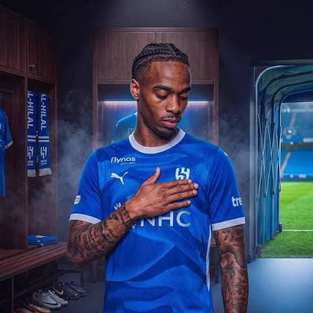 سمرفيل يصف الهلال بأكبر الأندية ونيمار قدوته