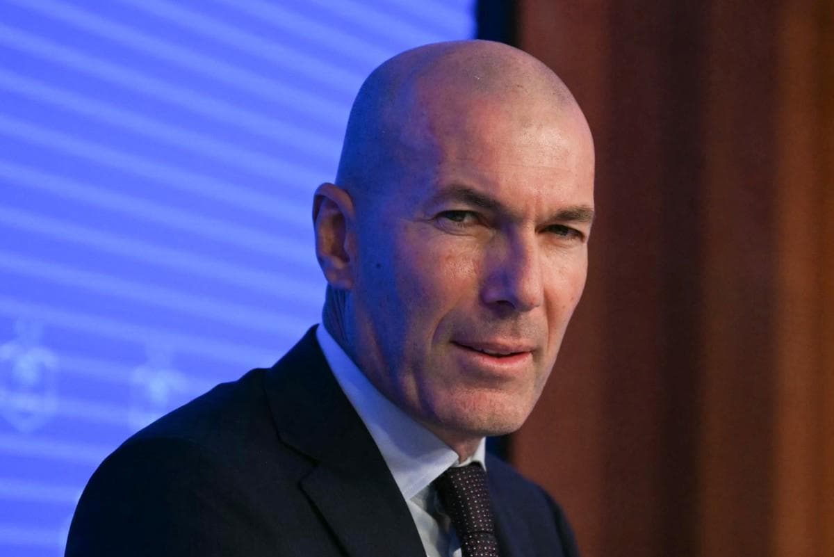 France's first match with Zidane