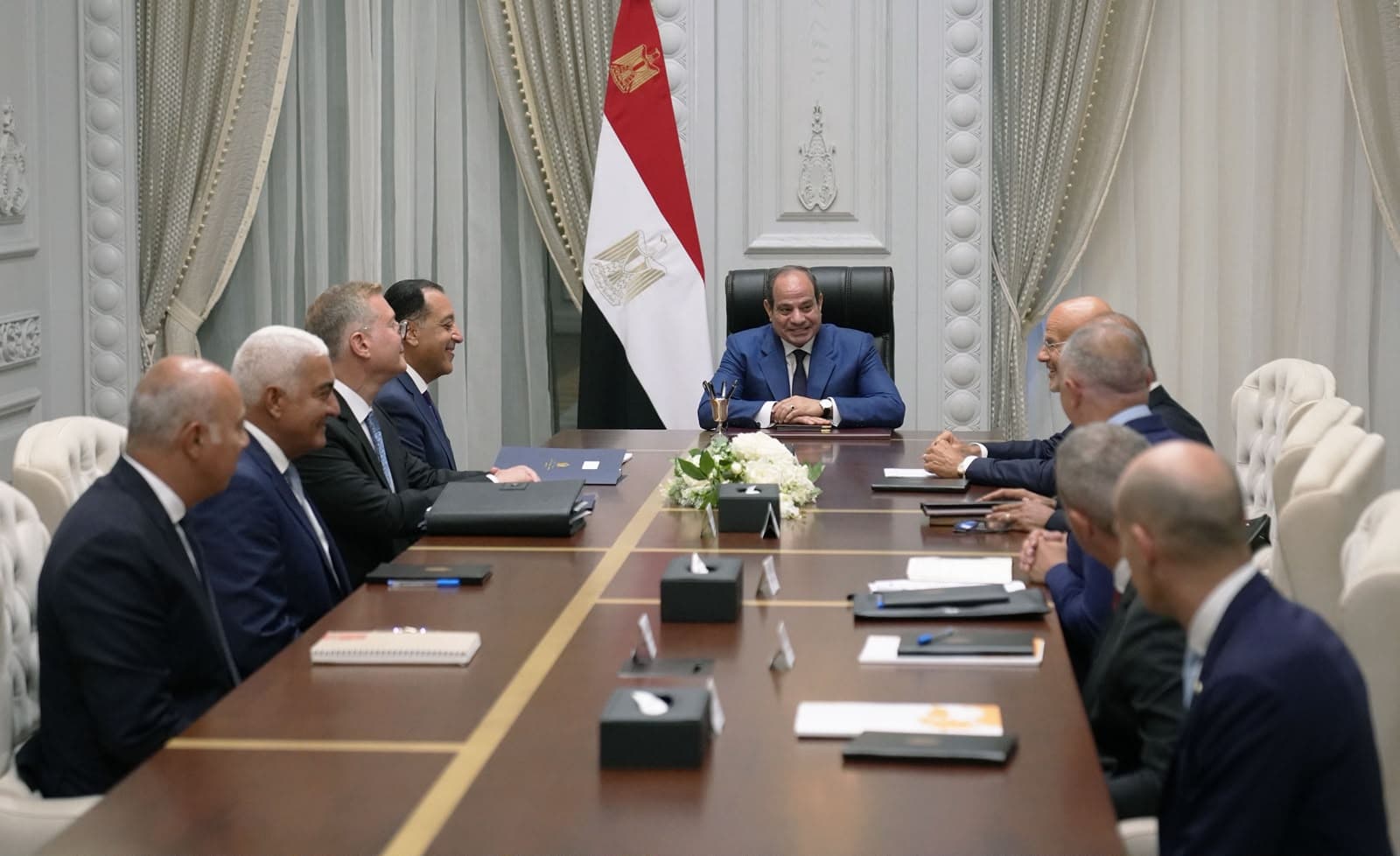 السيسي يستقبل مدير شركة إيني الإيطالية