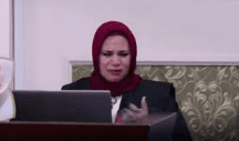 باحثة تروّج لقصة احتضان يتيمة منذ 40 يومًا