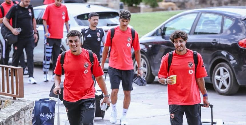 بعثة الأهلي تصل برشلونة لمواجهة خوان جامبر