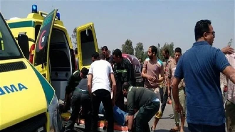 Microbus-Tricycle Collision Hits 14 Workers