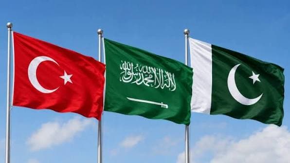 السعودية وتركيا وباكستان تتفق على أمن مشترك
