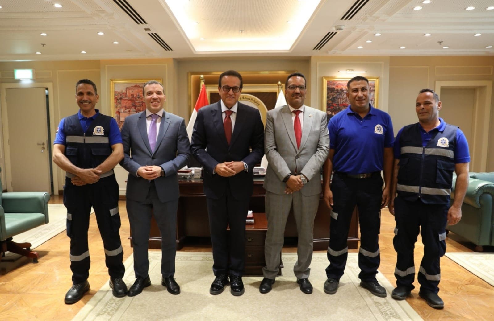 Health Minister honors ambulance team for stroke rescue