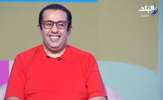 Mohamed Taimia Trying New Dishes