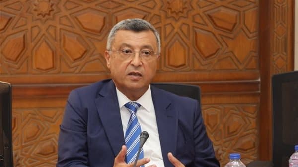 أسامة كمال يعلن توقيع مصر 10 آلاف اتفاقية بترول