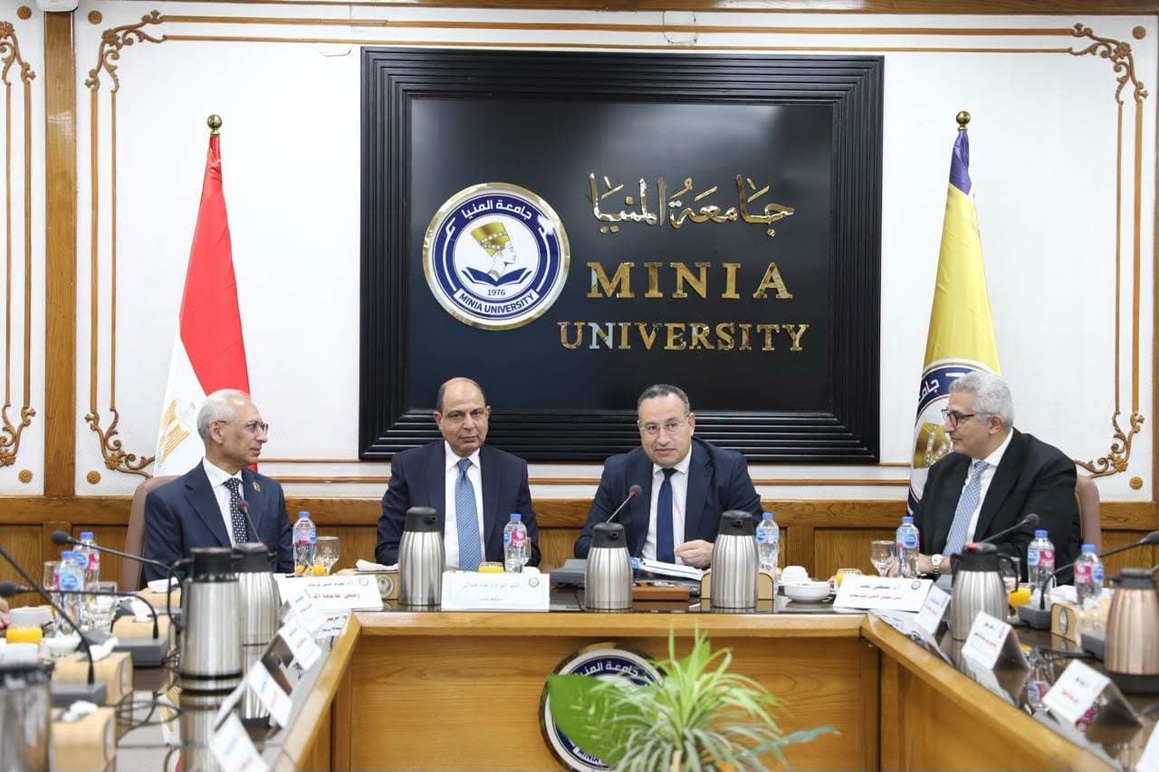 Higher Education Minister Maintains Regular Contact with University Leaders