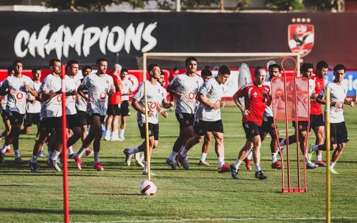 Al-Ahli players undergo training before four-day break