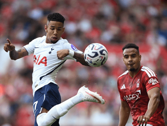 Tottenham and Forest Draw First Half