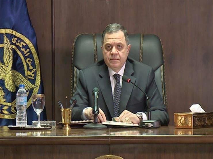 وزارة الداخلية تترجم قرار إبعاد ليبي
