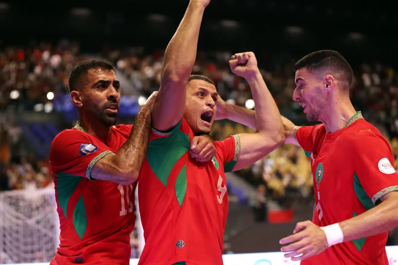 المغرب يلاقي زامبيا وصدام جزائري ليبي في كأس أفريقيا