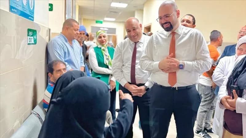 Upper Egypt official visits Aswan Hospital