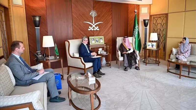 Russia and Saudi ambassadors talk issues