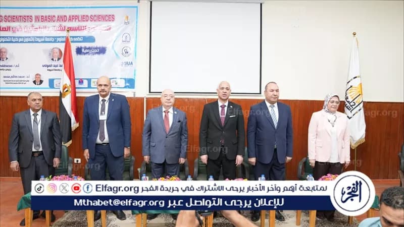 Civil University president at Youth Researchers Conference