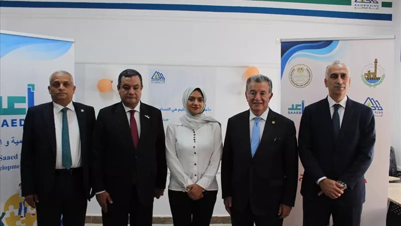 Qalyubia Governor Opens Digital Lab for Visually Impaired Students