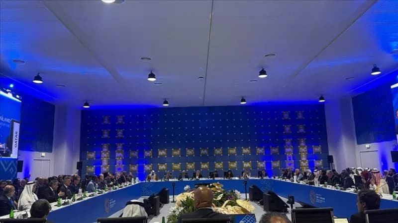 Foreign Minister Meets World Bank Leader on Regional Economy