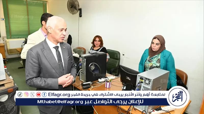 رئيس جامعة أسيوط يتابع التحول الرقمي