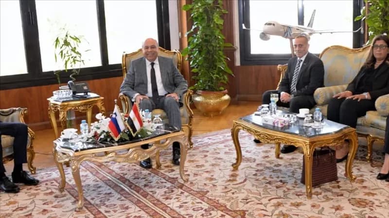 Civil Aviation Minister discusses air links with Slovenia