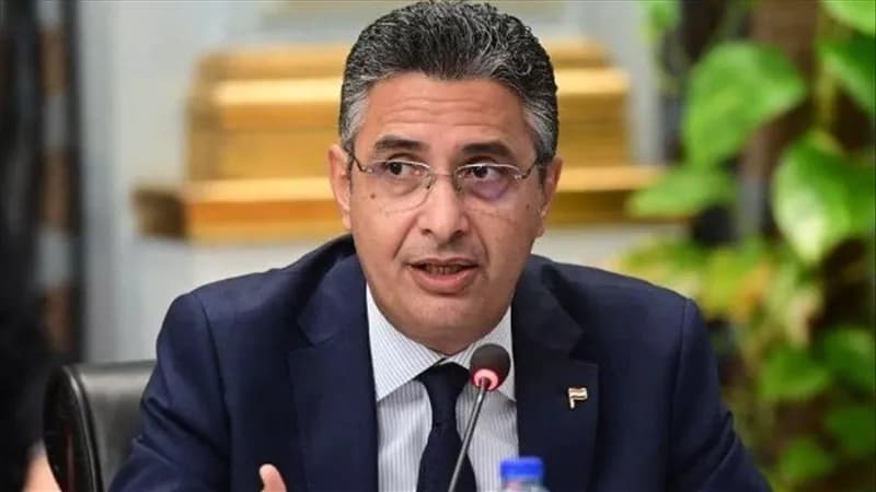 وزير التموين يناقش مطالب المواطنين مع النواب