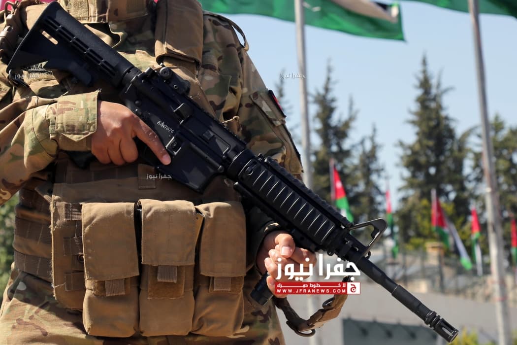 الجيش يصد خمس صواريخ إيرانية