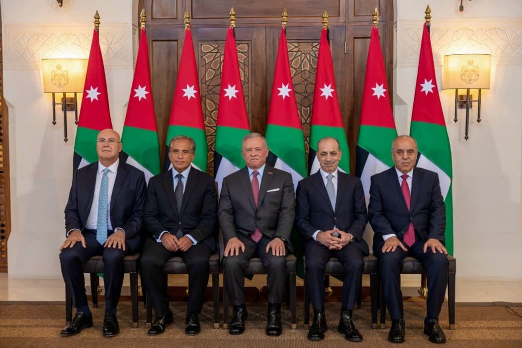 Institute Reports Trust Gaps in Third Ministerial Reshuffle