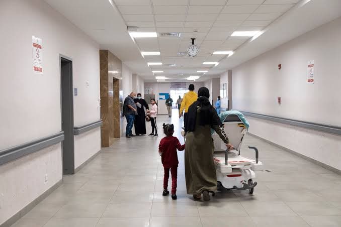 Government outlines solutions for hospital delays