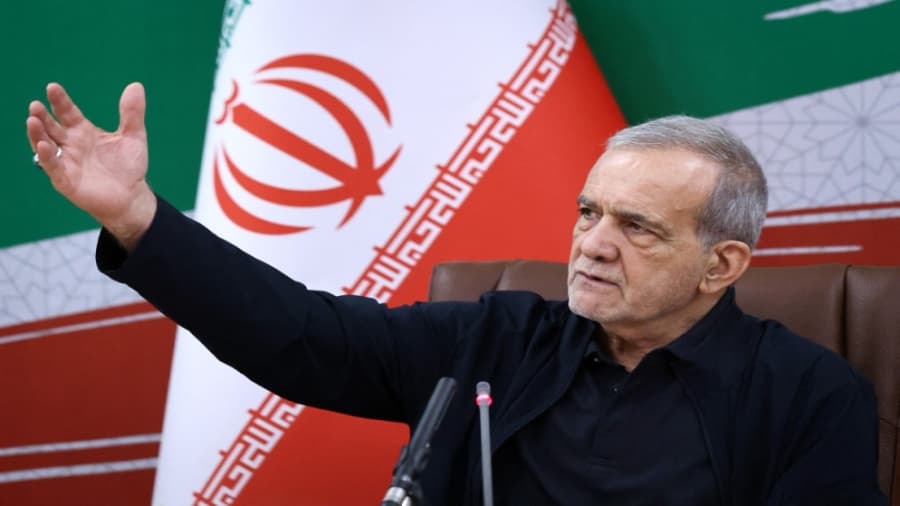 طهران تطالب بوقف الحرب الآن