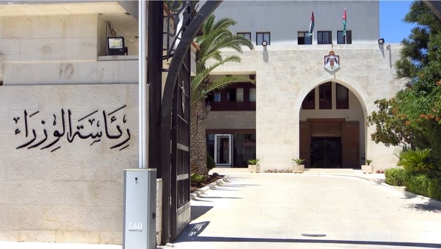 الخلايلة والقضاة يُحالون للتقاعد