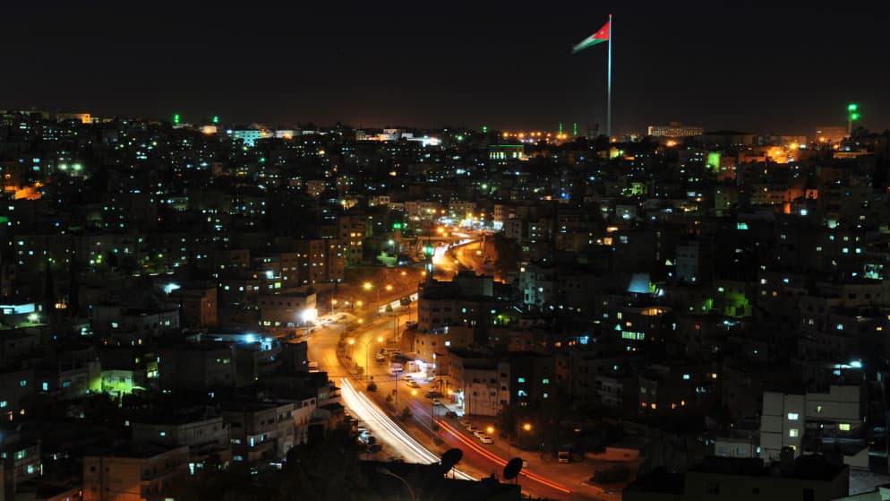 طقس الليلة وتحذيرات الضباب