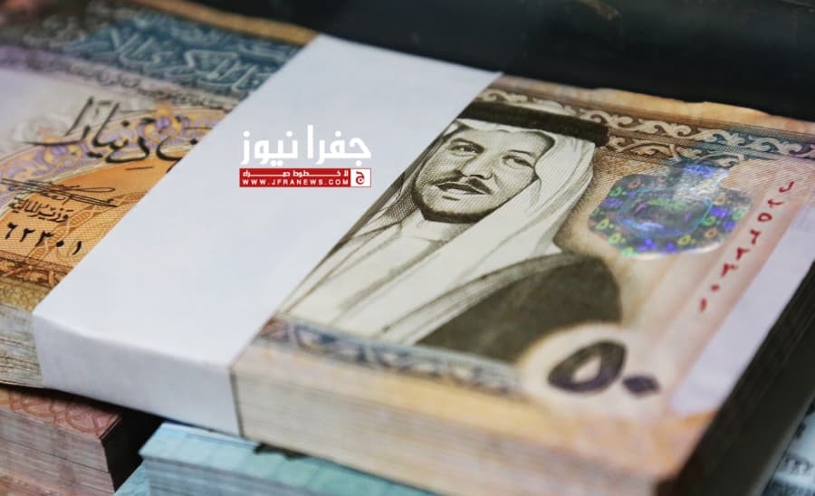 Tourism income and expatriate remittances